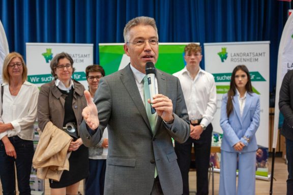 Schirmherr und Landrat des Landkreises Otto Lederer (CSU) bei seinem Grußwort